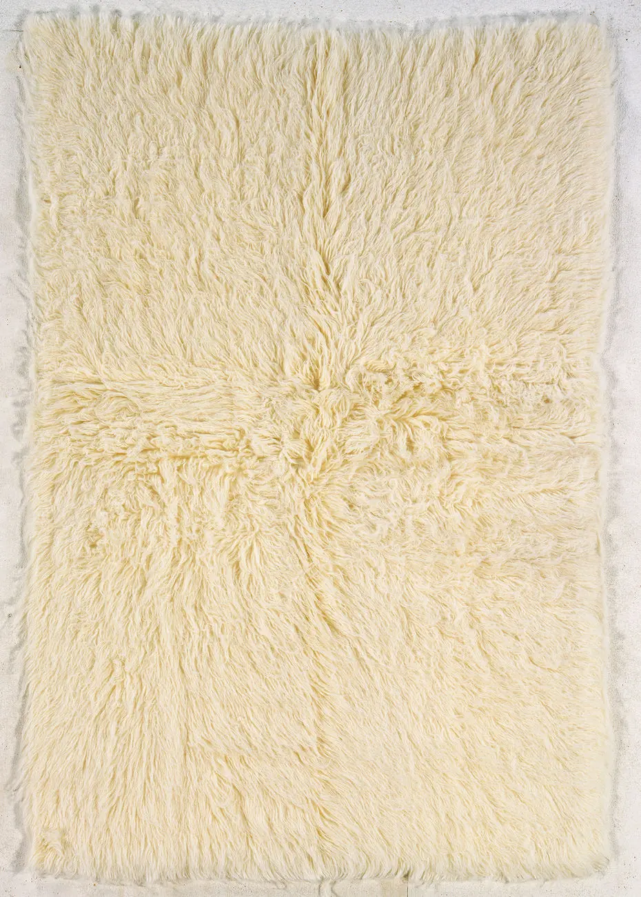 Linon White Shag Wool Rug 2