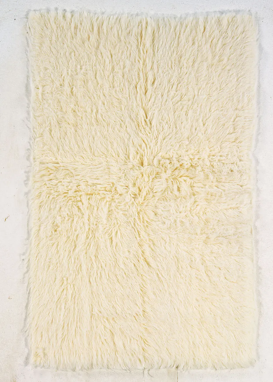 Linon White Shag Wool Rug