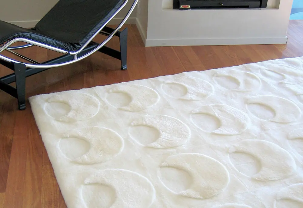 Bowron White Sheepskin Oddly Shaped Rug 2