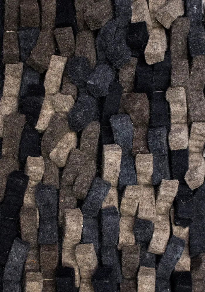 Cobblestone Charcoal / Black / Gray-Brown / Chocolate Felt Shag Rug